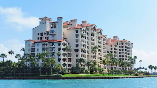 sky housing Screenshot3